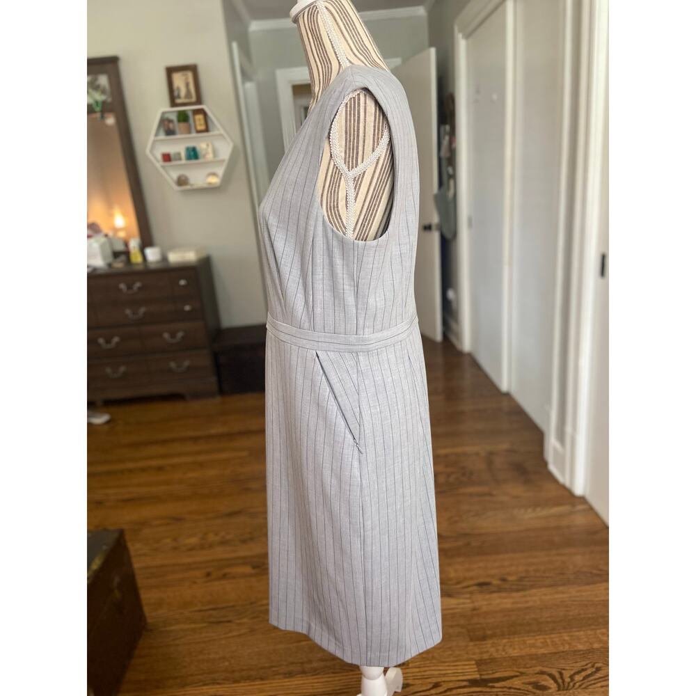 Ann Taylor gray pinstripe sleeveless business dress - Picture 4 of 12